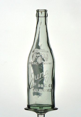 1905 Jung Brewing Co. Beer 12oz Embossed Bottle Milwaukee Wisconsin