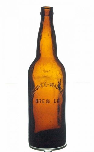 1905 Milwaukee-Waukesha Brewing Co. Beer 24oz Embossed Bottle Waukesha Wisconsin