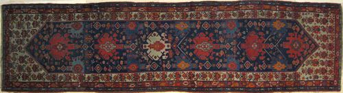 Hamadan long rug, ca. 1920, with 6 medallions on a