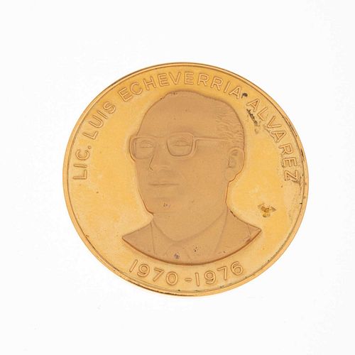 Medalla Lic. Gustavo Díaz Ordaz y Lic. Luis Echeverria Alvarez. Elaborada en oro amarillo de 18k. Peso: 41.9 g.