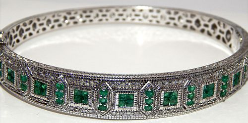 Rare Elegance! 4.25ct Emerald & .925 Sterling Silver Bangle Bracelet