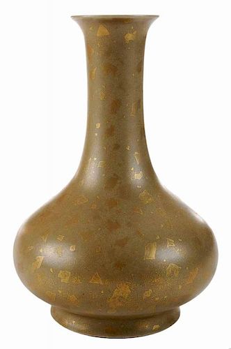 Finely Potted Porcelain Bottle Vase