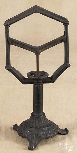 Cast iron clockmaker's vertical vice, 19th c., 14'' h.