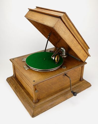 Victor table lift top phonograph