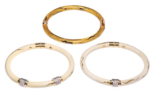 Soho 18k Gold, Enamel and Diamond Granato Hinged Bangle Bracelet Collection