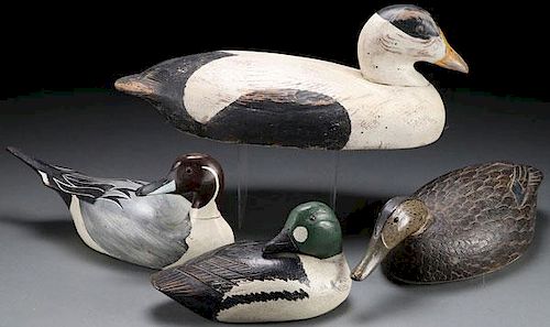 FOUR CARVED AND PAINTED WOOD DECOYS, 20TH CENTURY