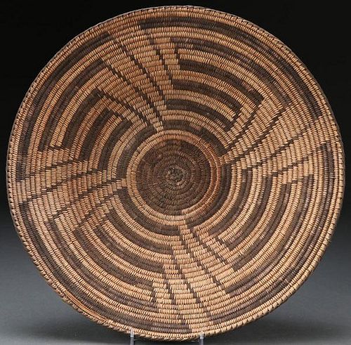 A FINE PIMA WOVEN BASKETRY TRAY, EARLY 20TH C
