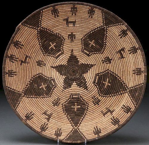 A GOOD APACHE BASKETRY WOVEN TRAY, EARLY 20TH C