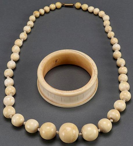 A CARVED IVORY JEWELRY GROUP, CIRCA 1900