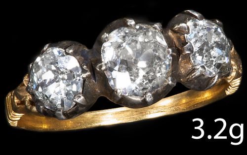 ANTIQUE GEORGIAN 3-STONE DIAMOND RING