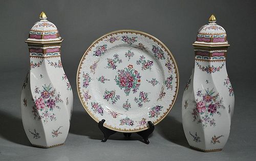 Grouping of Three Porcelain Items