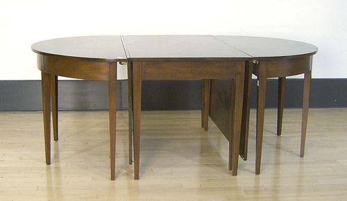 Kittinger 3-part mahogany dining table, 30" x 48"2