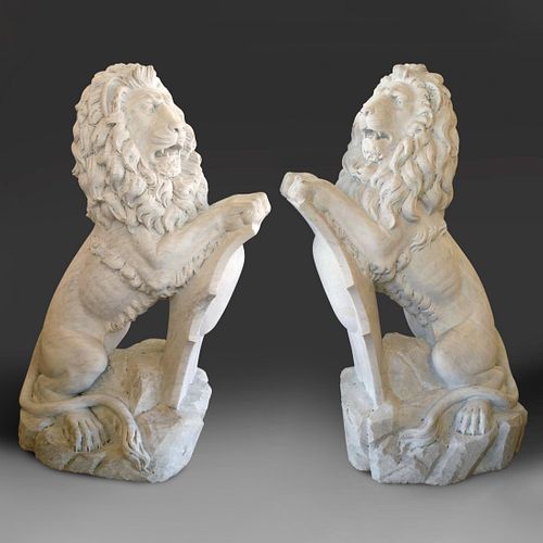 A PAIR OF CONTINENTAL WHITE MARBLE STANDING LIONS AFTER JOSEPH GOTT, LATE 19TH CENTURY