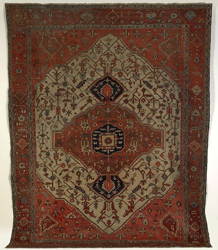 Roomsize Heriz rug, ca. 1900, with central medalli
