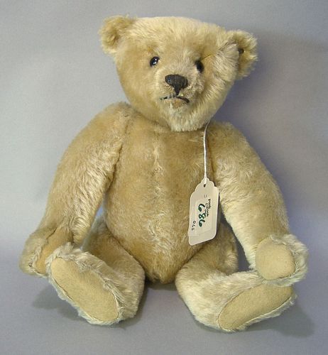 Steiff teddy bear, ca. 1910, with light gold mohai