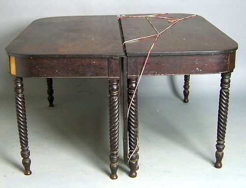 Sheraton 2-part mahogany dining table, ca. 1815, 2
