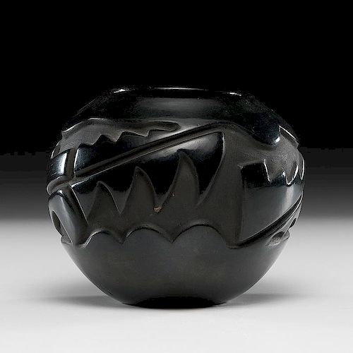 Helen Shupla (Santa Clara, 1928-1985) Carved Blackware Pottery Bowl