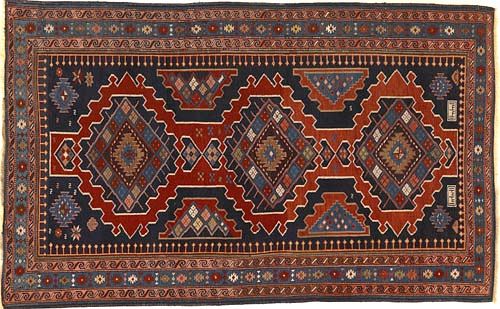 Shirvan throw rug, ca. 1910, with 3 medallions on