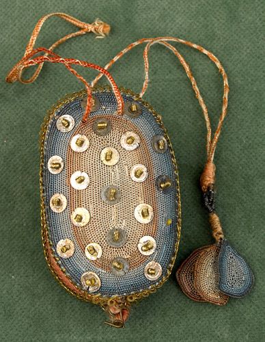 Unique English sweetmeat purse, early 17th c., inh
