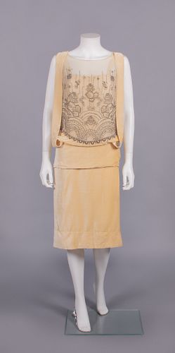 VELVET BEADED EVENING DRESS, MID 1920s