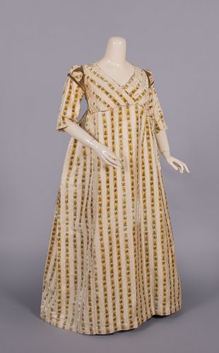 PRINTED VELVET & PATTERNED SILK ROUND GOWN, c. 1798