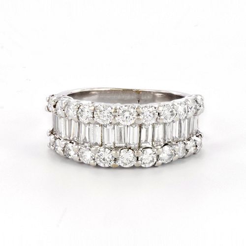 Exquisite 14K White Gold and Triple Row Diamond Ring