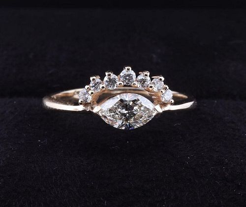 No Reserve!!! 0.65CT Crown Design 14K Diamond Ring