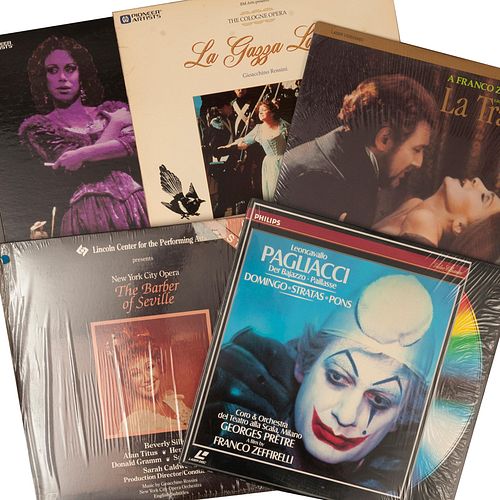 LOTE DE DISCOS LP SIGLO XX  Grandes óperas: La Traviata, Carmen, El barbero de Sevilla, entre otros Detalles de conservación<R...