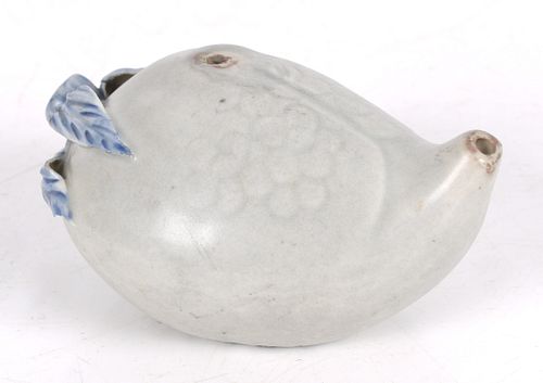 Korean Porcelain Peach-Form Water Dropper