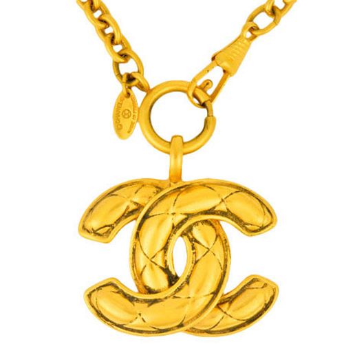 CHANEL HERE MARK NECKLACE