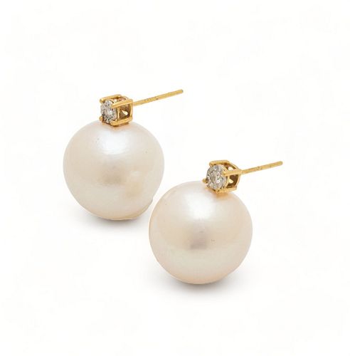 South Sea Pearl (15mm) Earrings, 18kt Gold & Diamonds, 10g 1 Pair