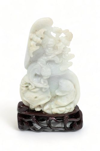 Chinese Carved Jade White to Lavender: Fish, Foo Fish, Foo Dog, Vase H 4.7" W 2.5"