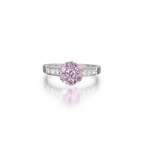 Van Cleef & Arpels Fancy Intense Pink Diamond "Fleurette" Ring