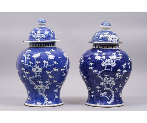 PAIR CHINESE PORCELAIN PALACE URNS