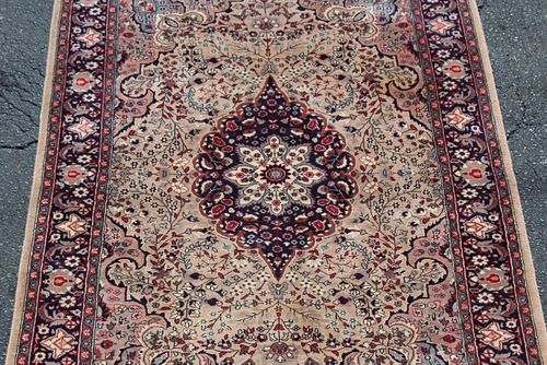 4.2' x 6.5' Persian rug