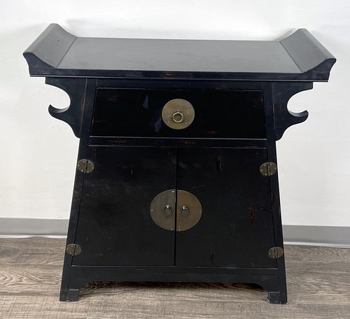 CHINESE STYLE END TABLE
