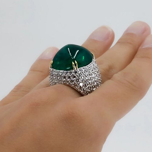 Stunning Sugarloaf Cabochon Emerald RingÂ 