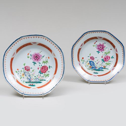 Pair of Chinese Export Porcelain Plates