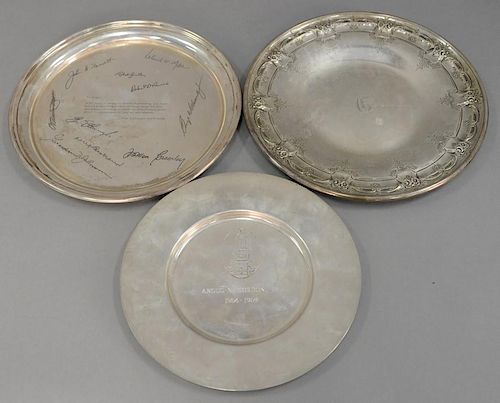 Three sterling silver plates. 9-10 1/2 in., 30.6 t oz.