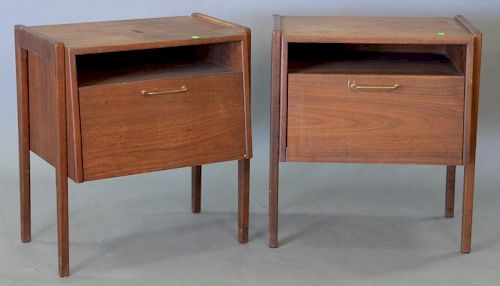 Three piece lot to include pair of modern bedside cabinets and corner table. cabinets: ht. 25in., wd. 23in., dp. 19in.; table