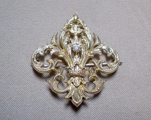 Gold and Diamond Fleur-de-Lis Pin-Pendant