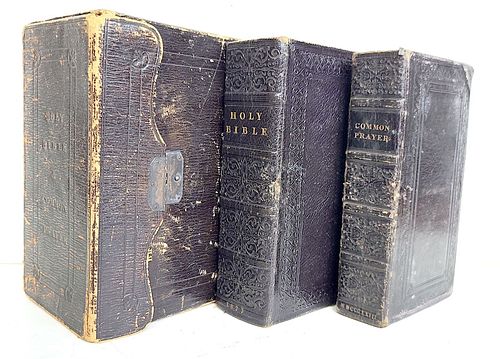 ANTIQUE 1823 ENGLISH BIBLE AND COMMON PRAYER BOOK BOXED SET