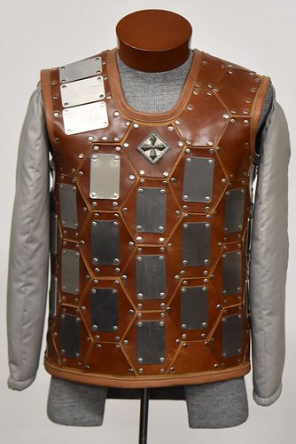 MEDIEVAL STYLE PLATED LEATHER ARMOUR & STAND