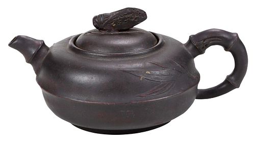 Yixing Teapot With Cicada Finial