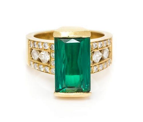 An 18 Karat Yellow Gold, Green Tourmaline and Diamond Ring, 9.90 dwts.