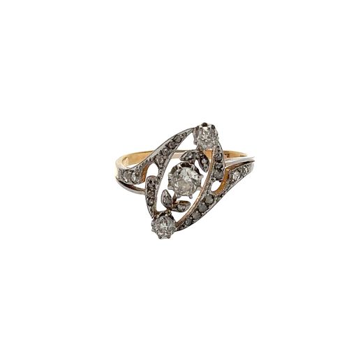 Antique 18k yellow Gold Ring with Diamonds