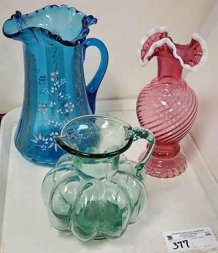 Tray Art Glass- 2 Pitchers 10" And 6", Vase 9 1/2"