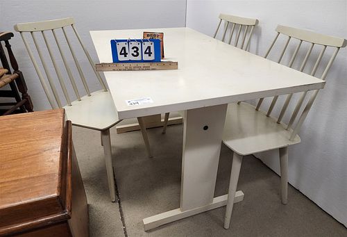 Ptd Table 28 1/2"H X 47"L X 27 1/2"D W/ 3 Chairs
