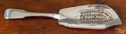 English silver fish slice, 1825-1826, bearing the touch of Thomas and George Hayter, 12'' l., 5.1 ozt