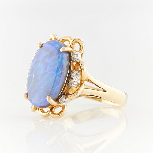 18k Yellow Gold Opal and Diamond Ring
